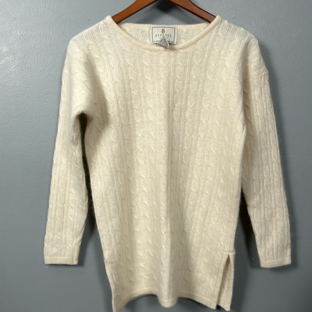 Express Tricot Cream Lambswool Angora blend crew neck sweater size XS